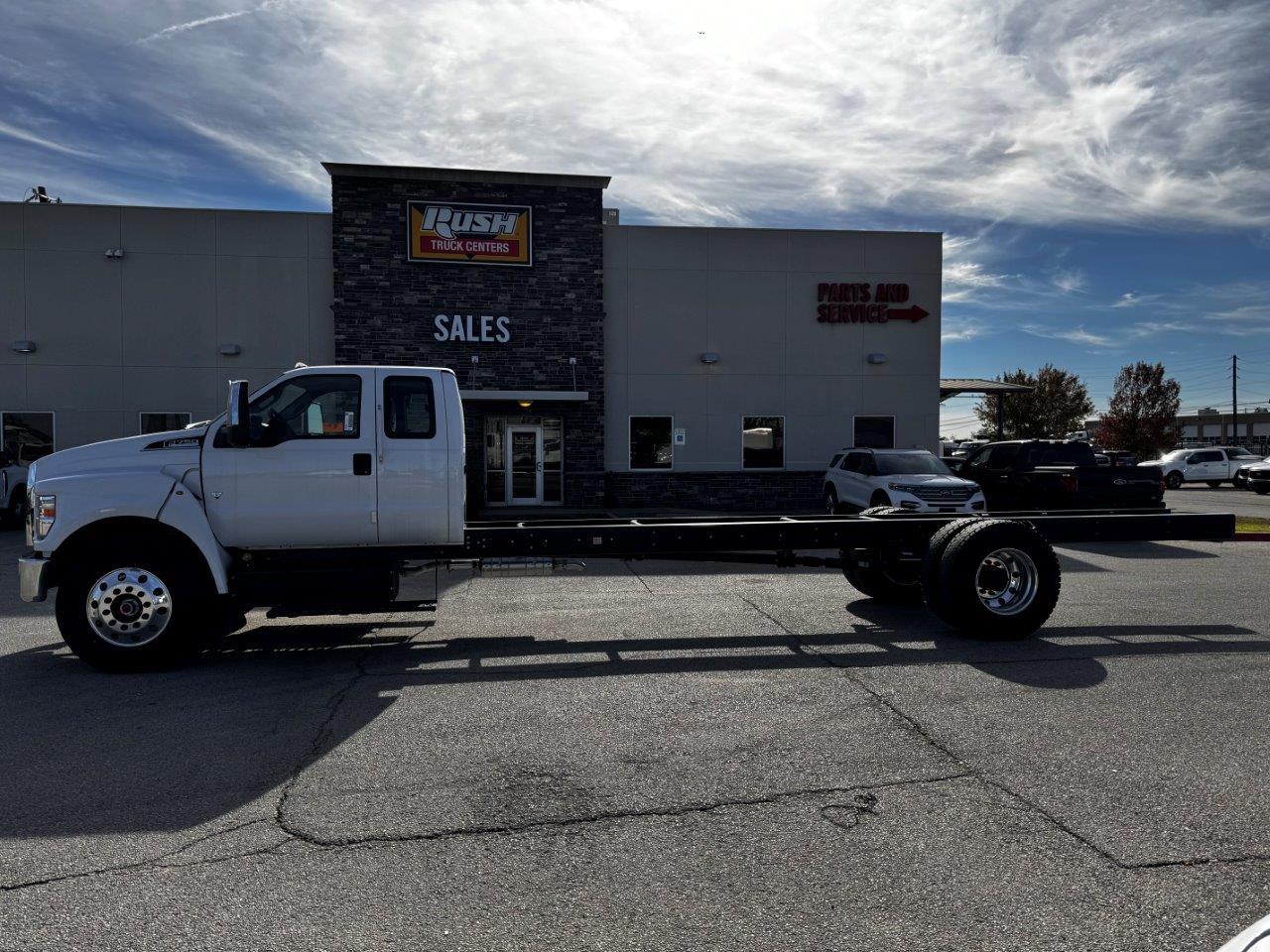 2024 Ford F-750 Super Cab DRW 4x2, Cab Chassis for sale #1649595 - photo 3