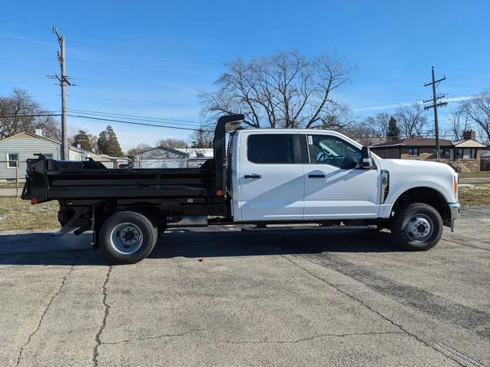 2023 Ford F-350-4