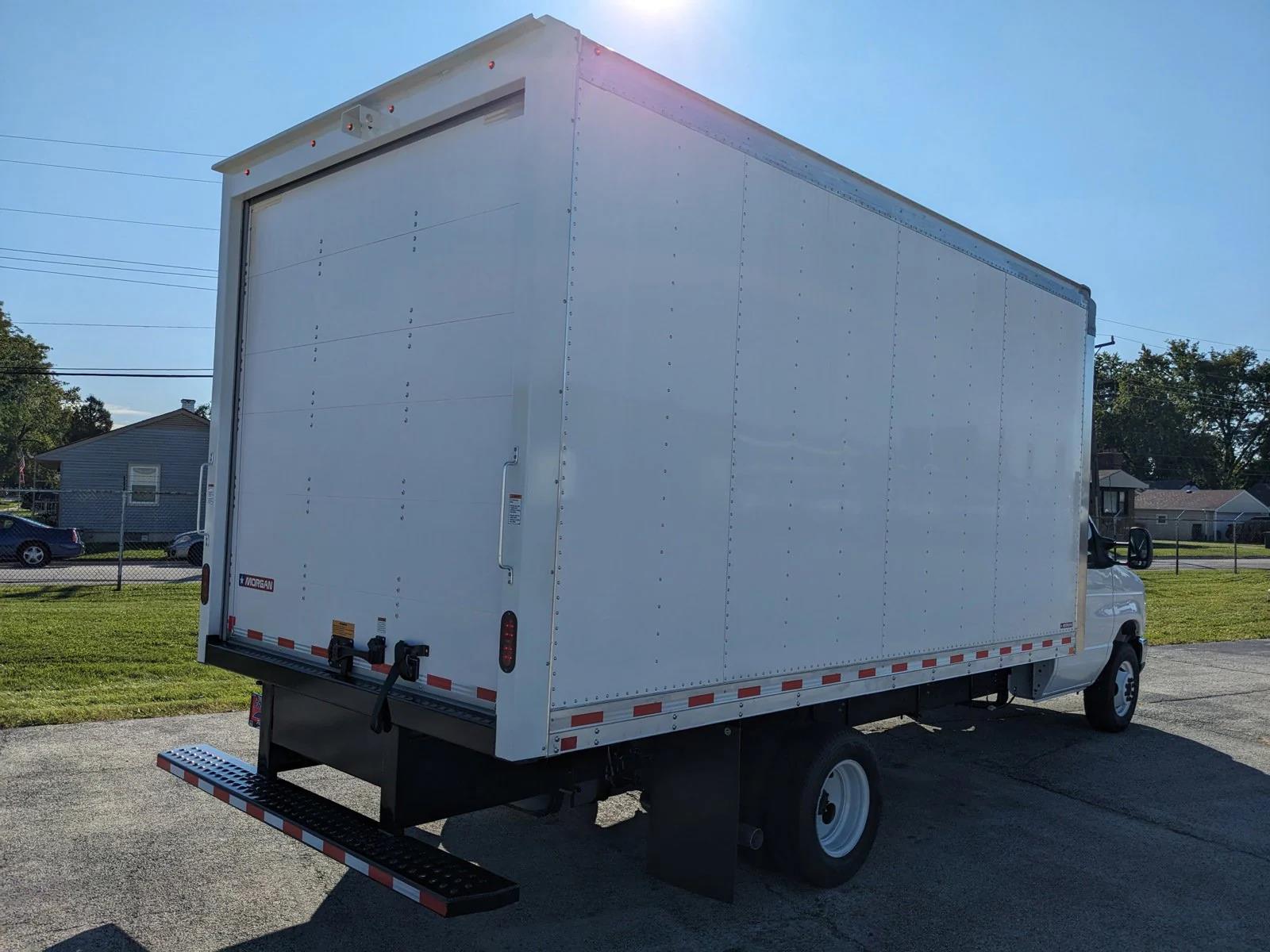 2024 Ford E-450 RWD, Morgan Truck Body Parcel Aluminum Box Van for sale #1704952 - photo 5