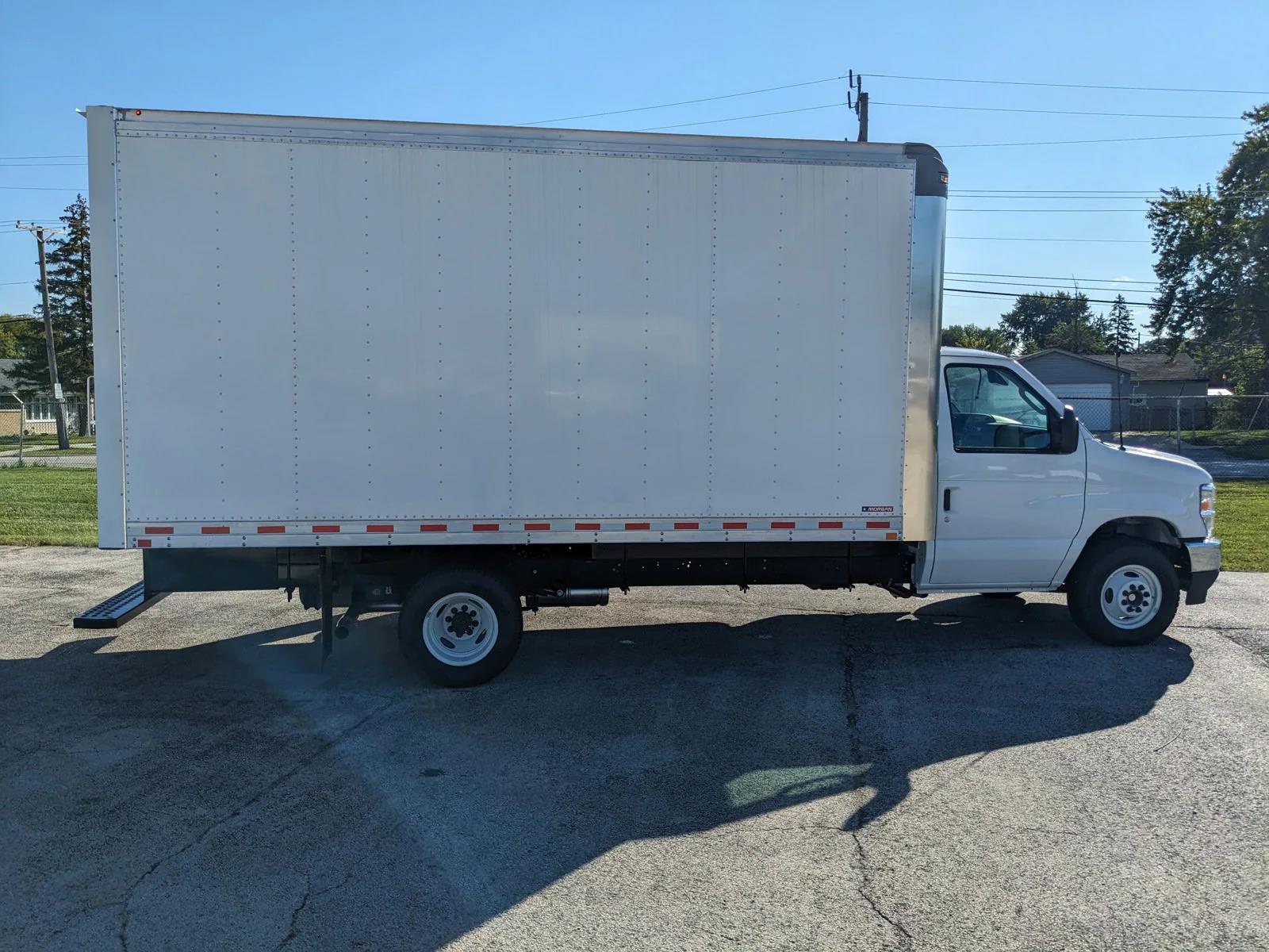 2024 Ford E-450 RWD, Morgan Truck Body Parcel Aluminum Box Van for sale #1704952 - photo 7