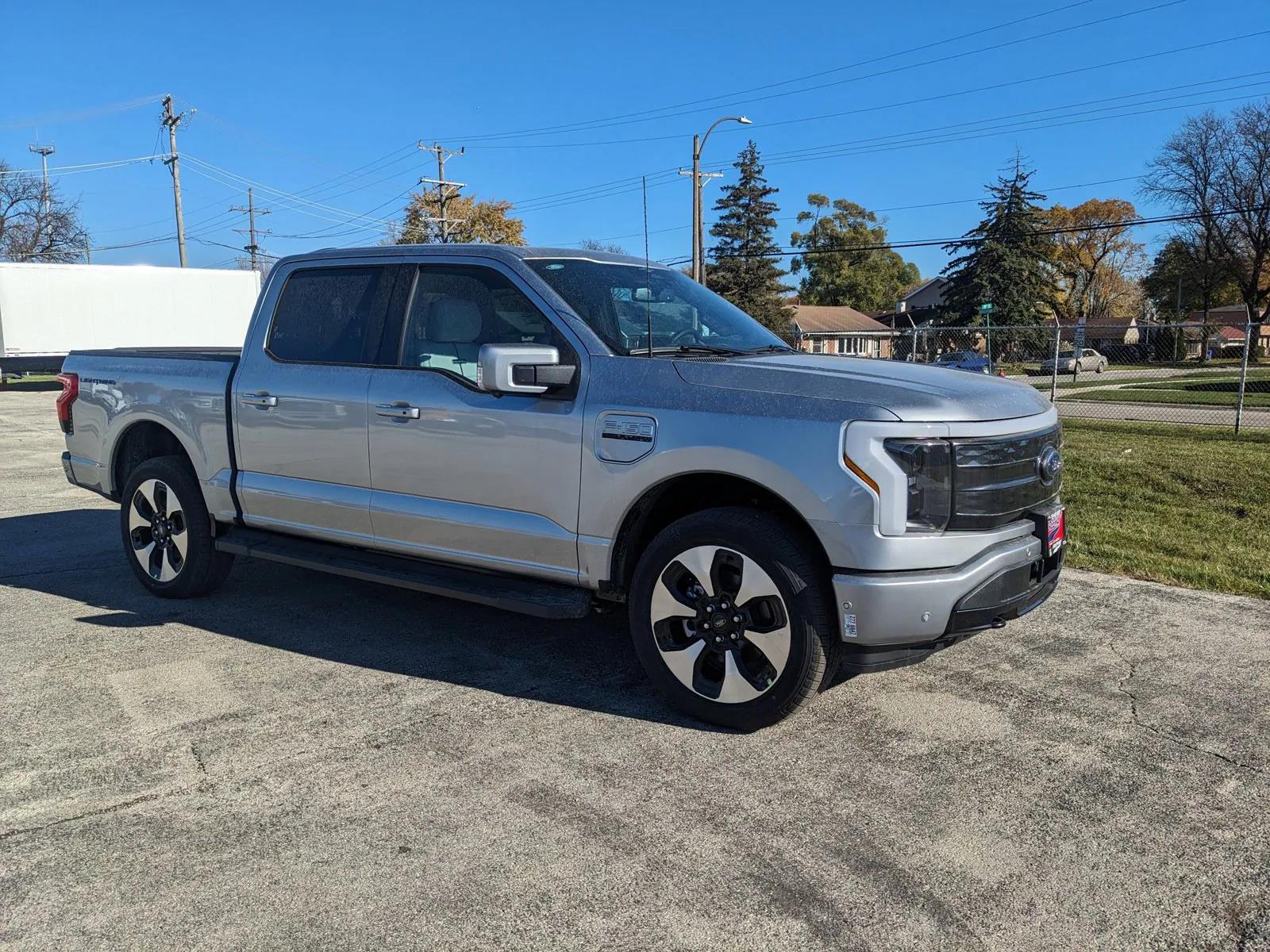 2023 Ford F-150 Lightning SuperCrew Cab AWD, Pickup for sale #1704959 - photo 8