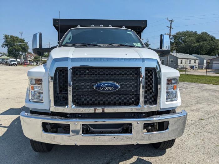 2023 Ford F-750-6
