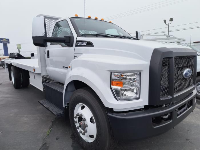 2024 Ford F-650-1