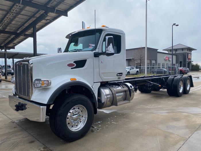 Rush Truck Centers | Truck Inventory | 2024 Peterbilt 567