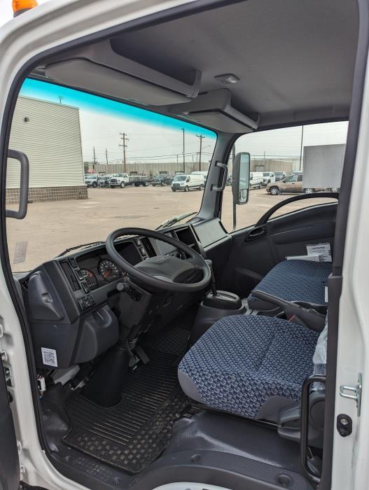 2024 Isuzu NPR-HD-6