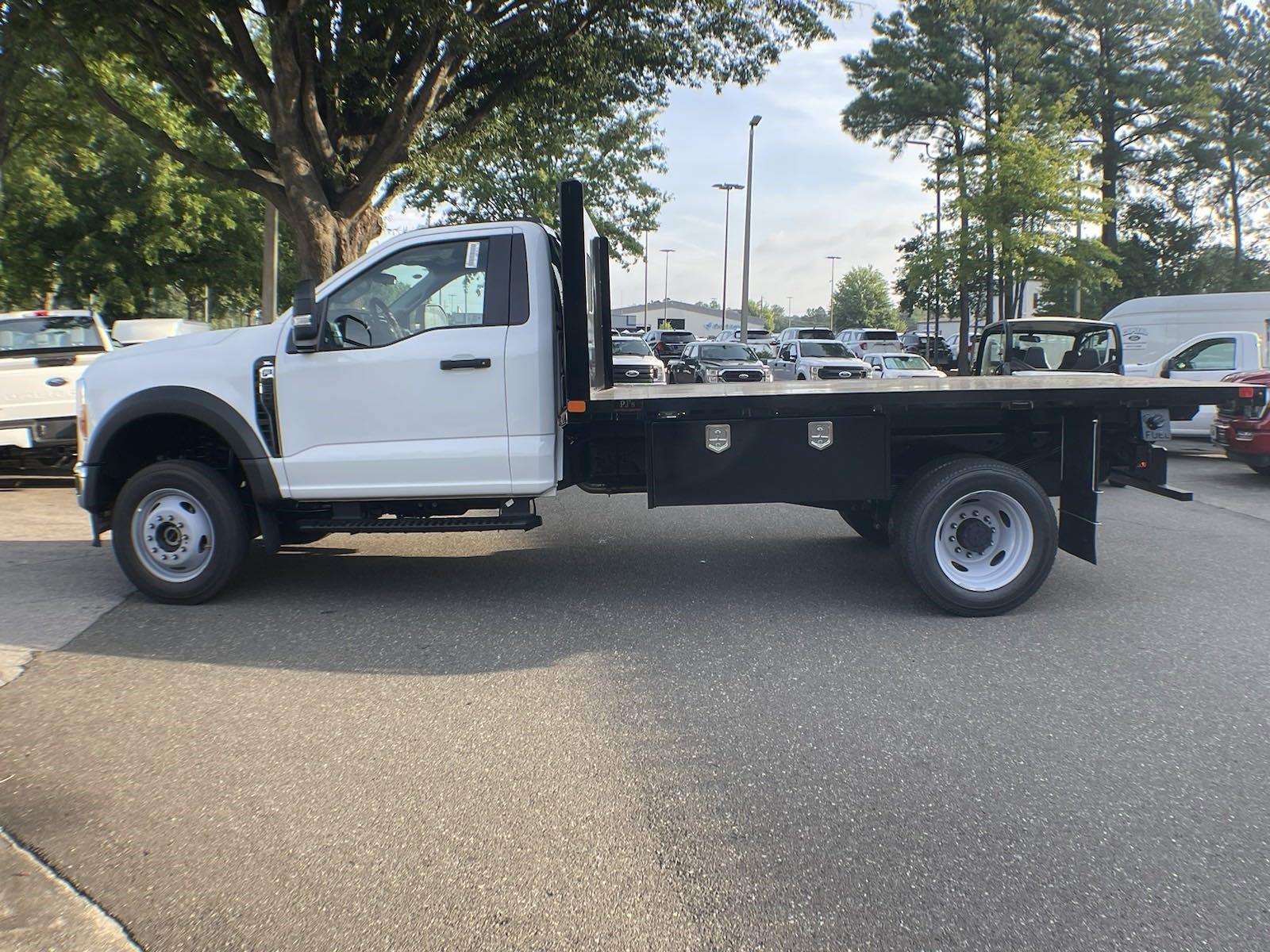 2024 Ford F-550 Regular Cab DRW 4x2, CM Truck Beds RD Model Flatbed Truck for sale #1731536 - photo 2