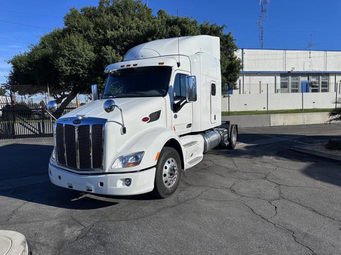 2015 Peterbilt 579-5