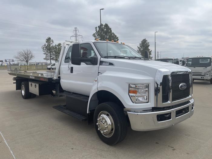 2023 Ford F-650-3