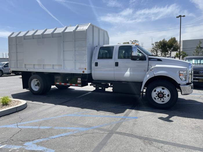 2025 Ford F-650-4