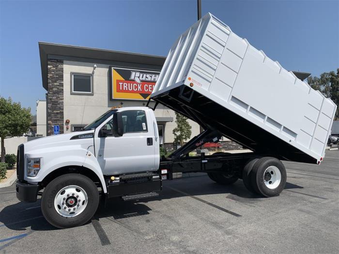 2025 Ford F-750-29