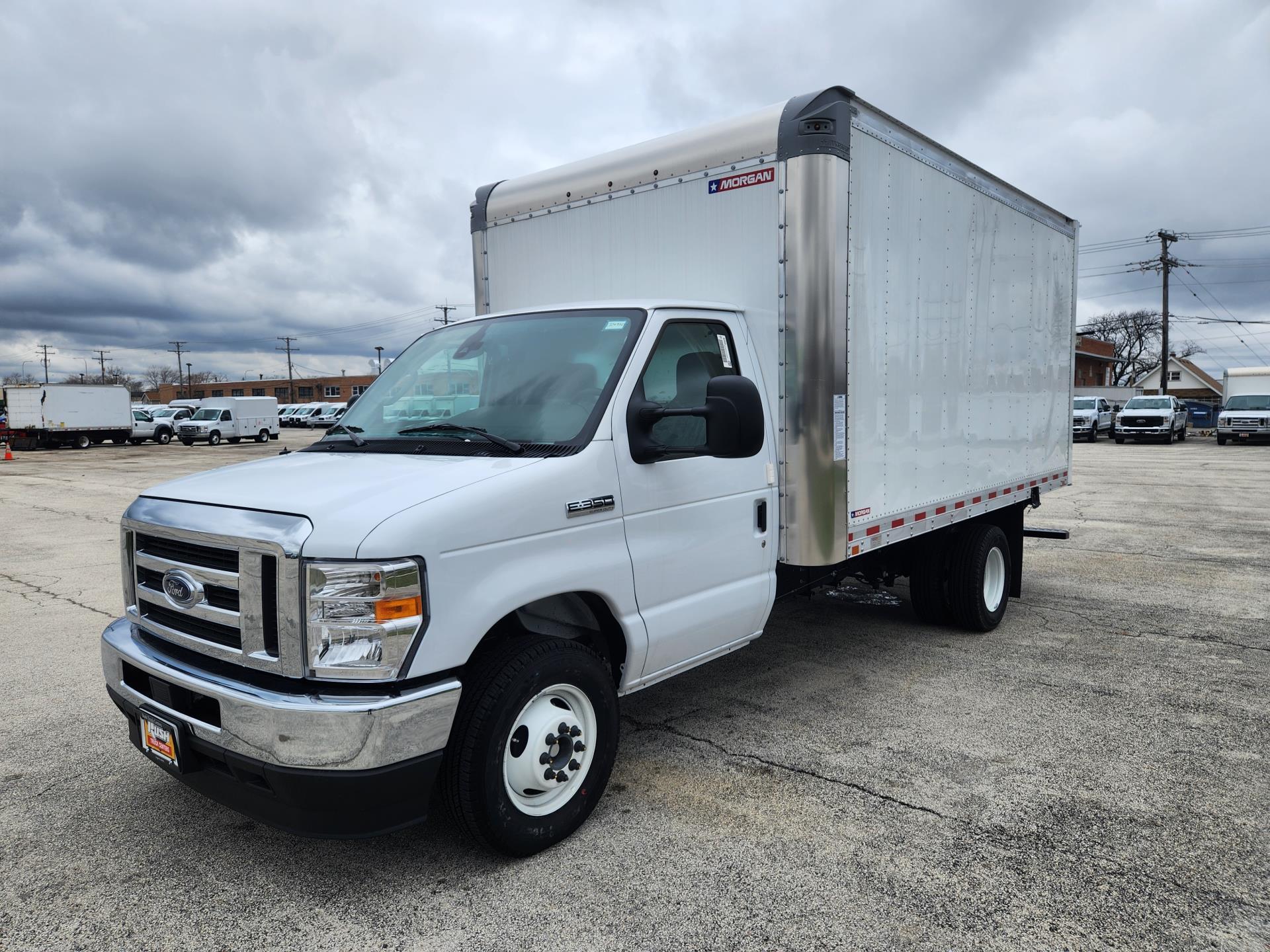 2024 Ford E-350 RWD, Box Truck for sale #1704920 - photo 1