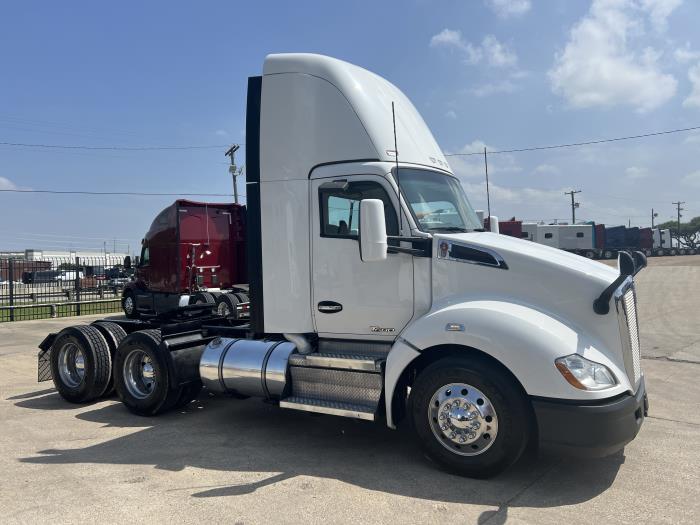 2021 Kenworth T680-17