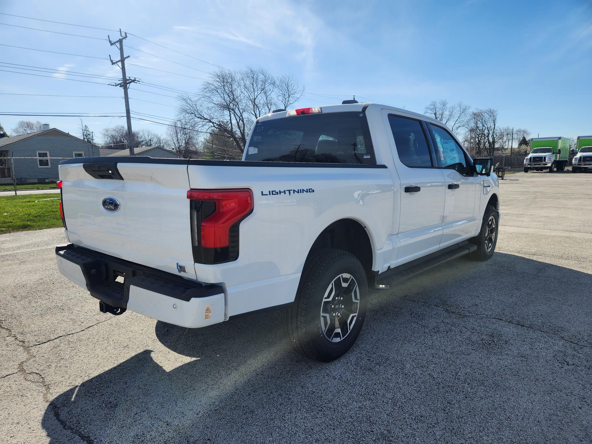 2023 Ford F-150 Lightning SuperCrew Cab AWD, Pickup for sale #1721244 - photo 7