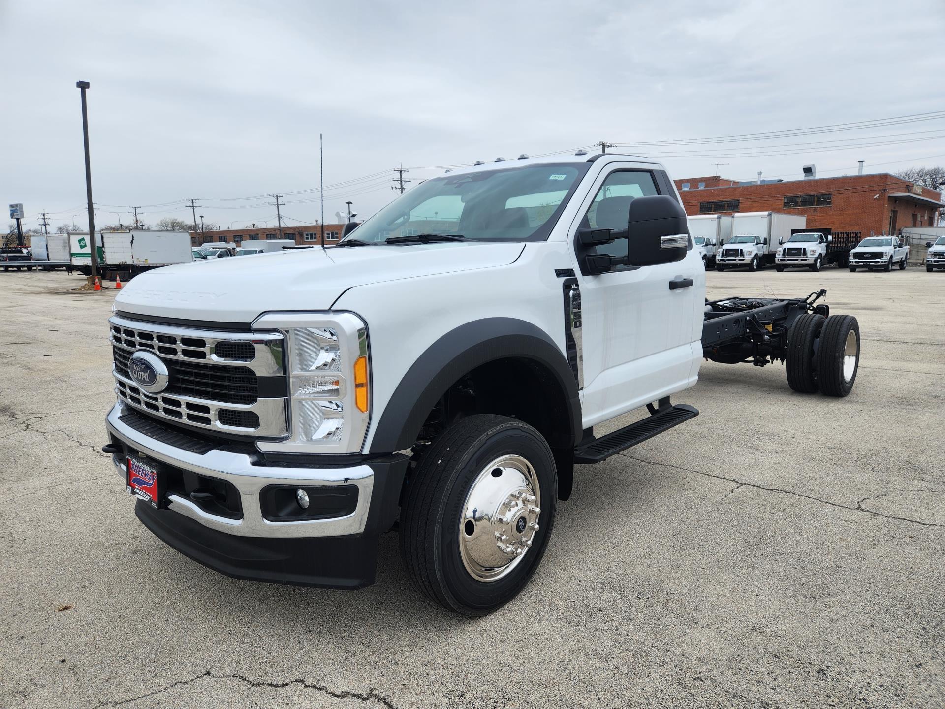 2023 Ford F-450 Regular Cab DRW 4x2, Cab Chassis for sale #1705421 - photo 1
