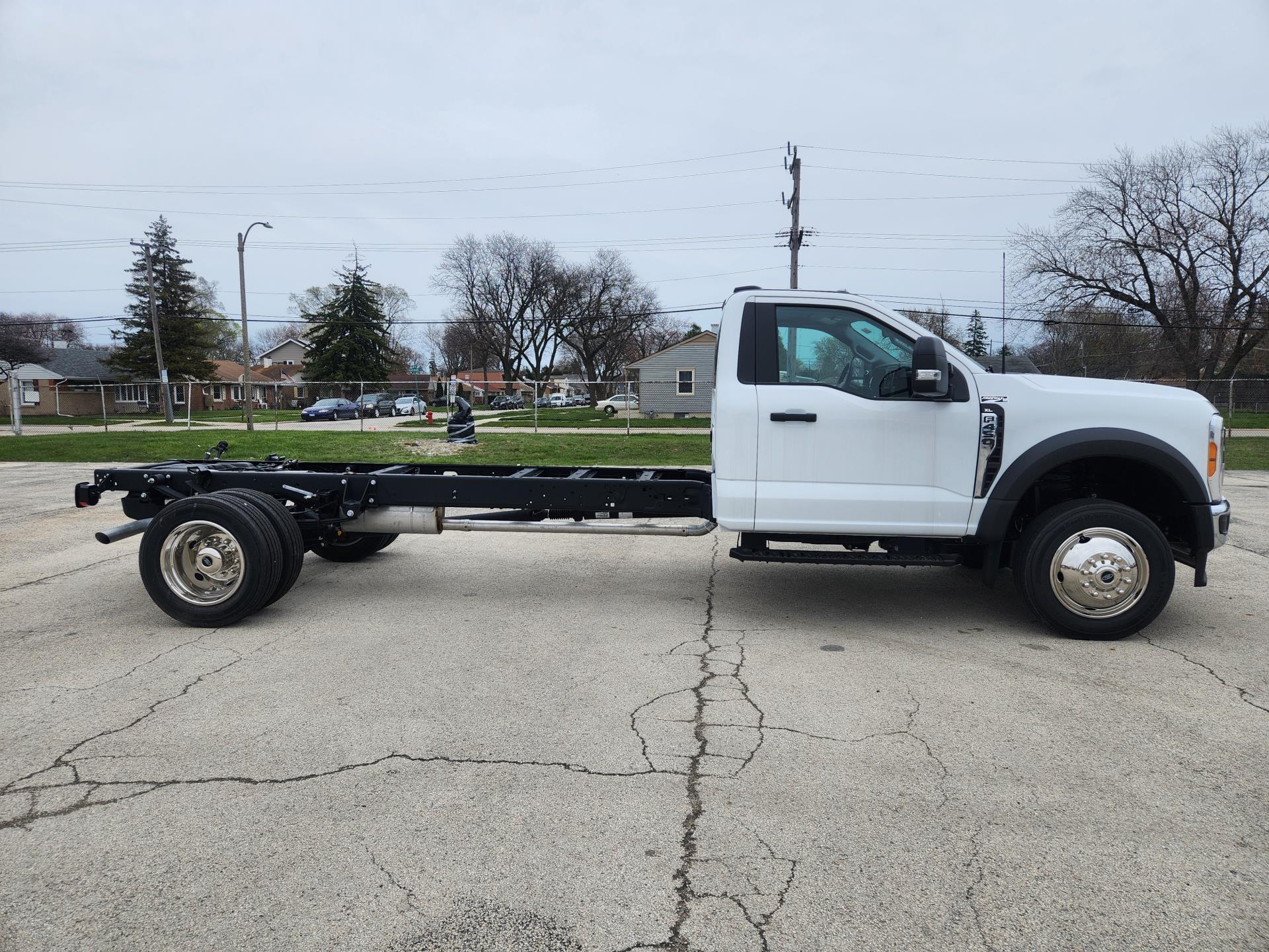 2023 Ford F-450 Regular Cab DRW 4x2, Cab Chassis for sale #1705421 - photo 6