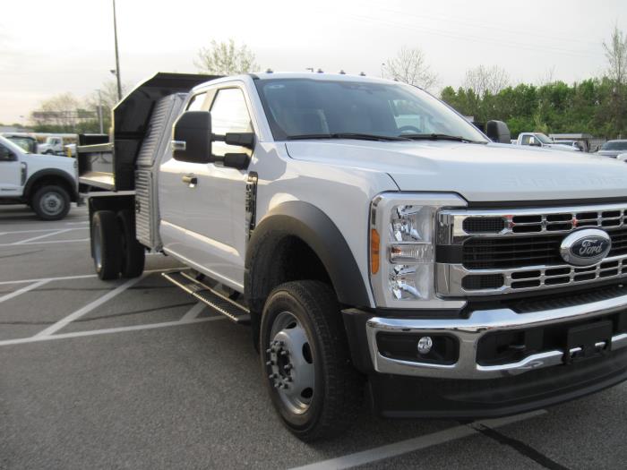 2023 Ford F-550-7