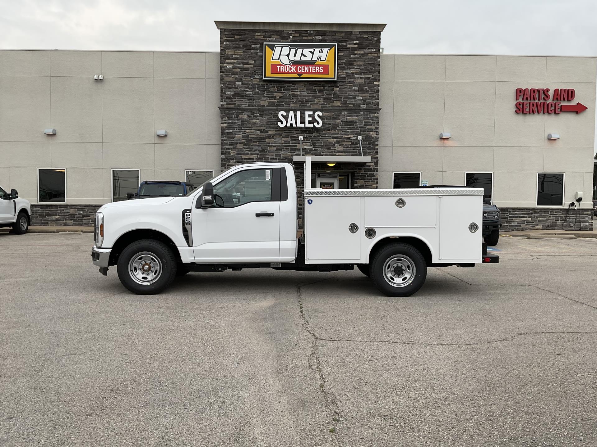 New 2024 Ford F-250 XL Regular Cab 4x2, 8' Royal Truck Body Service Body Service Truck for sale #1739929 - photo 3