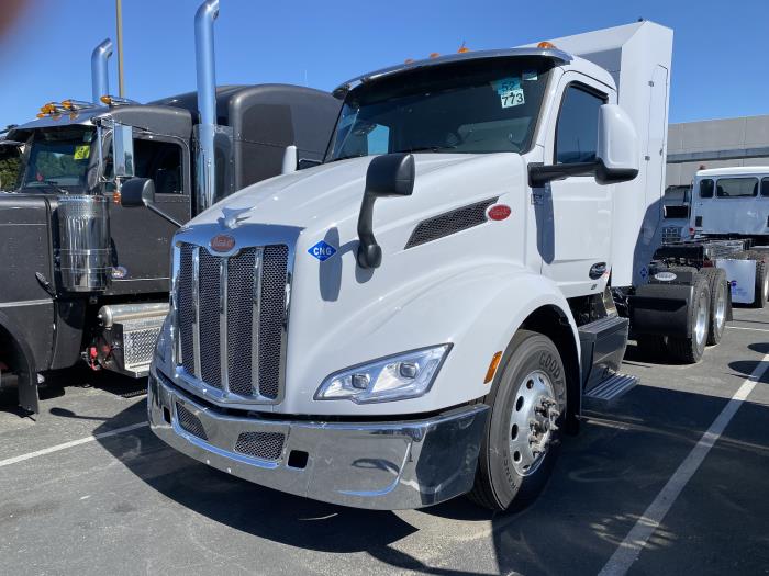 2024 Peterbilt 579-2