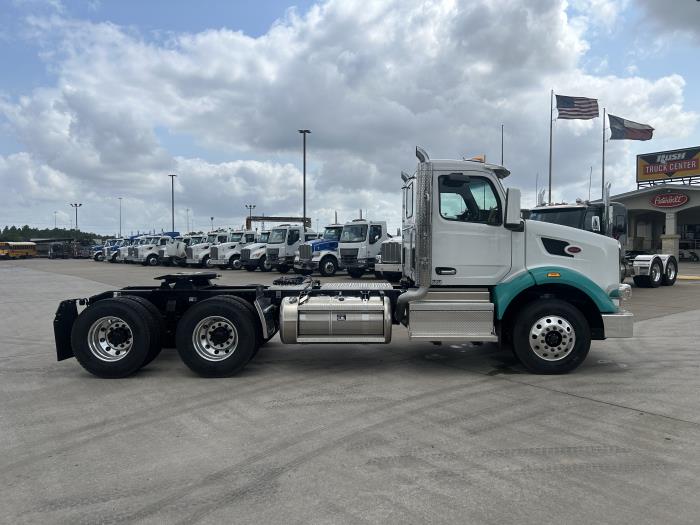 2025 Peterbilt 567-6