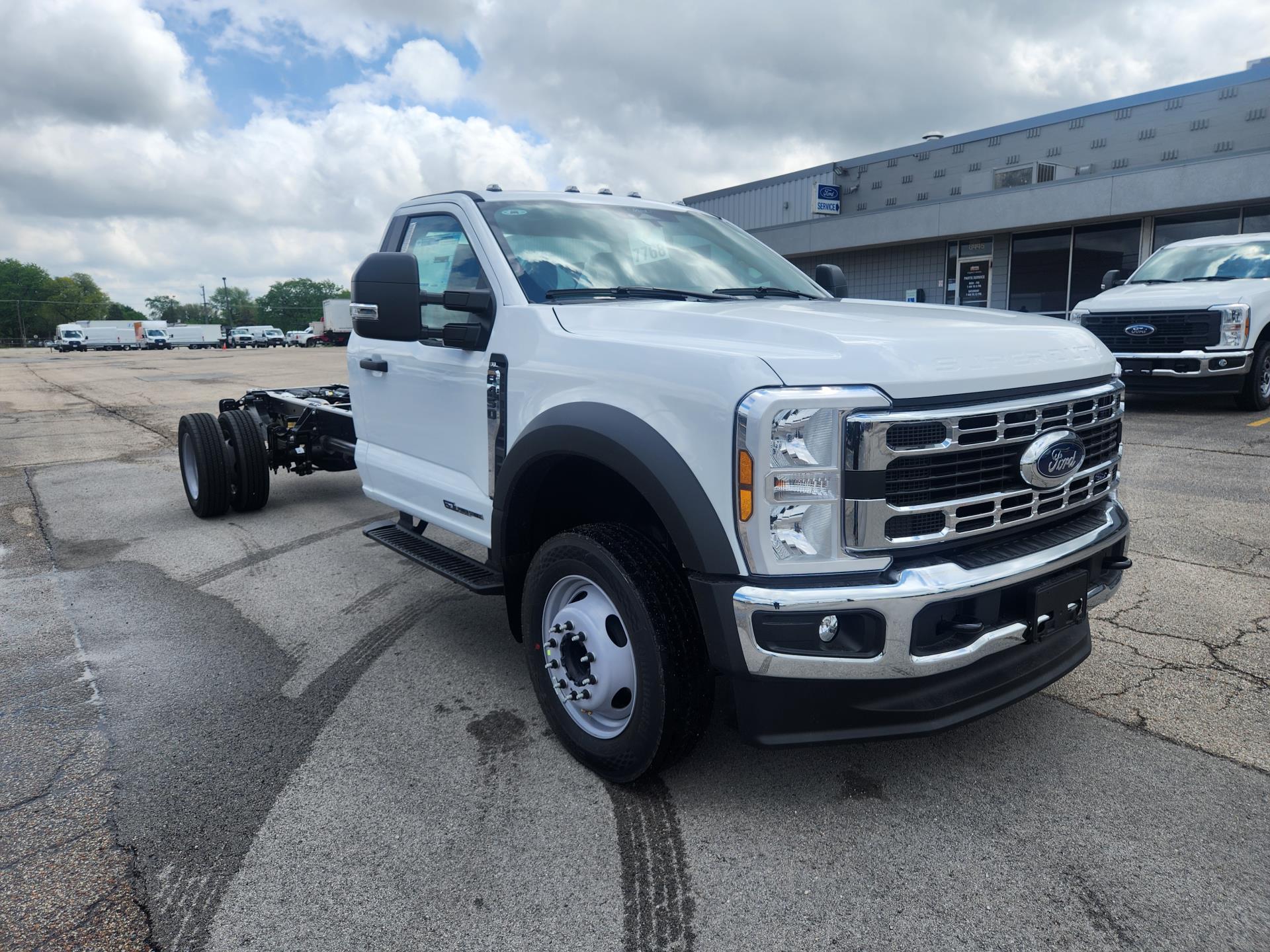2024 Ford F-450 Regular Cab DRW 4x2, Cab Chassis for sale #1762605 - photo 4