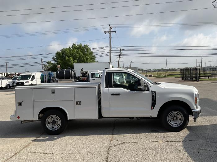 2023 Ford F-250-8