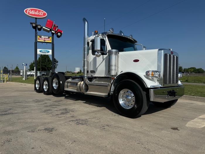 Rush Truck Centers | Truck Inventory | 2025 Peterbilt 589