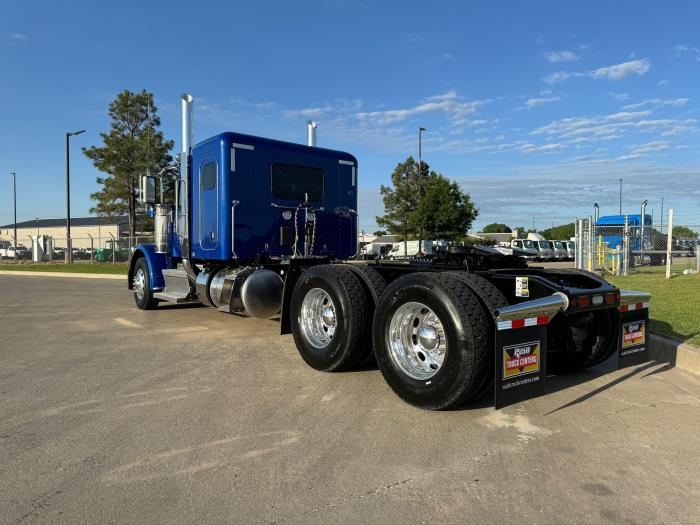 2025 Peterbilt 589-3