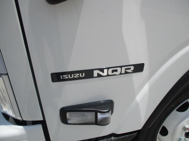 2025 Isuzu NQR-5