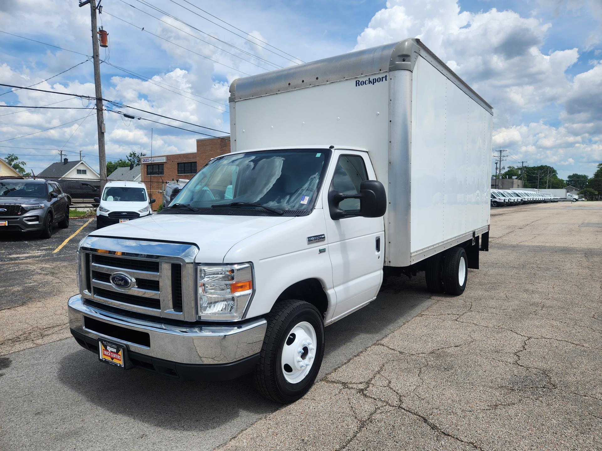 2019 Ford E-350 4x2, Box Van for sale #1764627 - photo 1