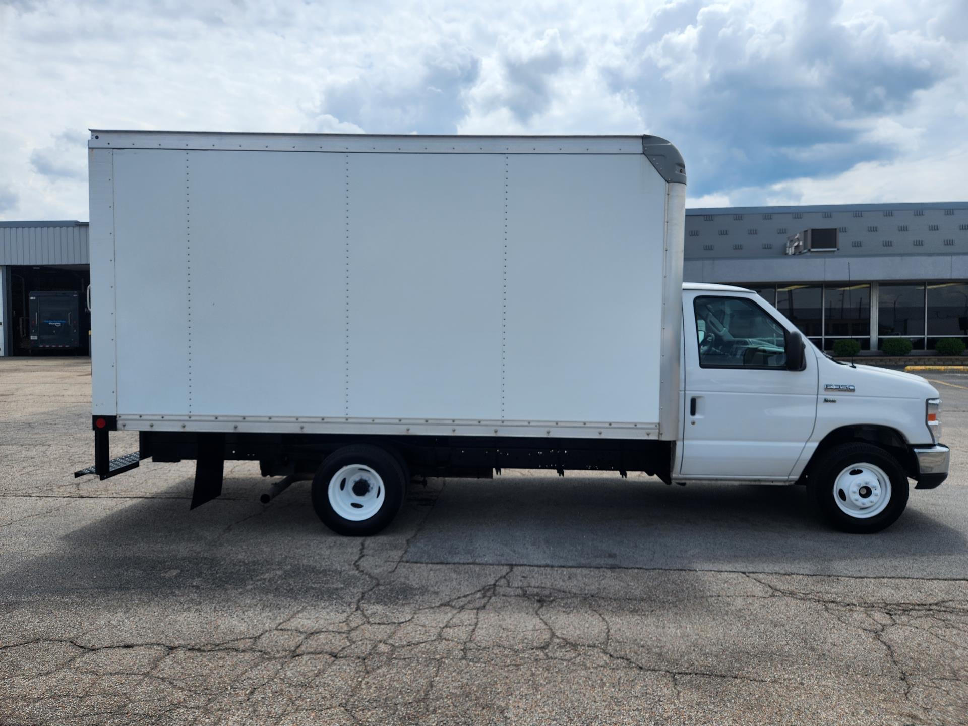 2019 Ford E-350 4x2, Box Van for sale #1764627 - photo 6