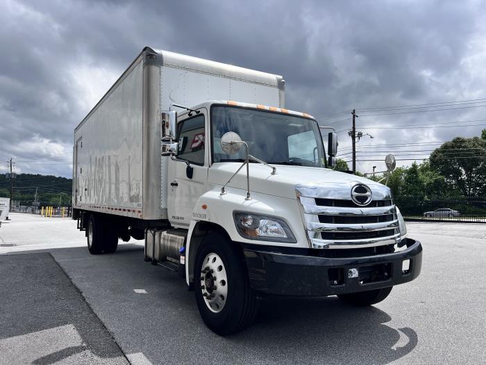 2018 Hino 268A-4