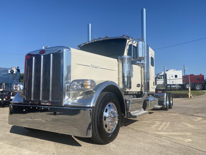 2025 Peterbilt 589-15