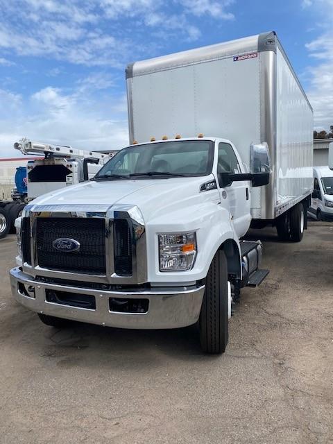 2023 Ford F-750-1