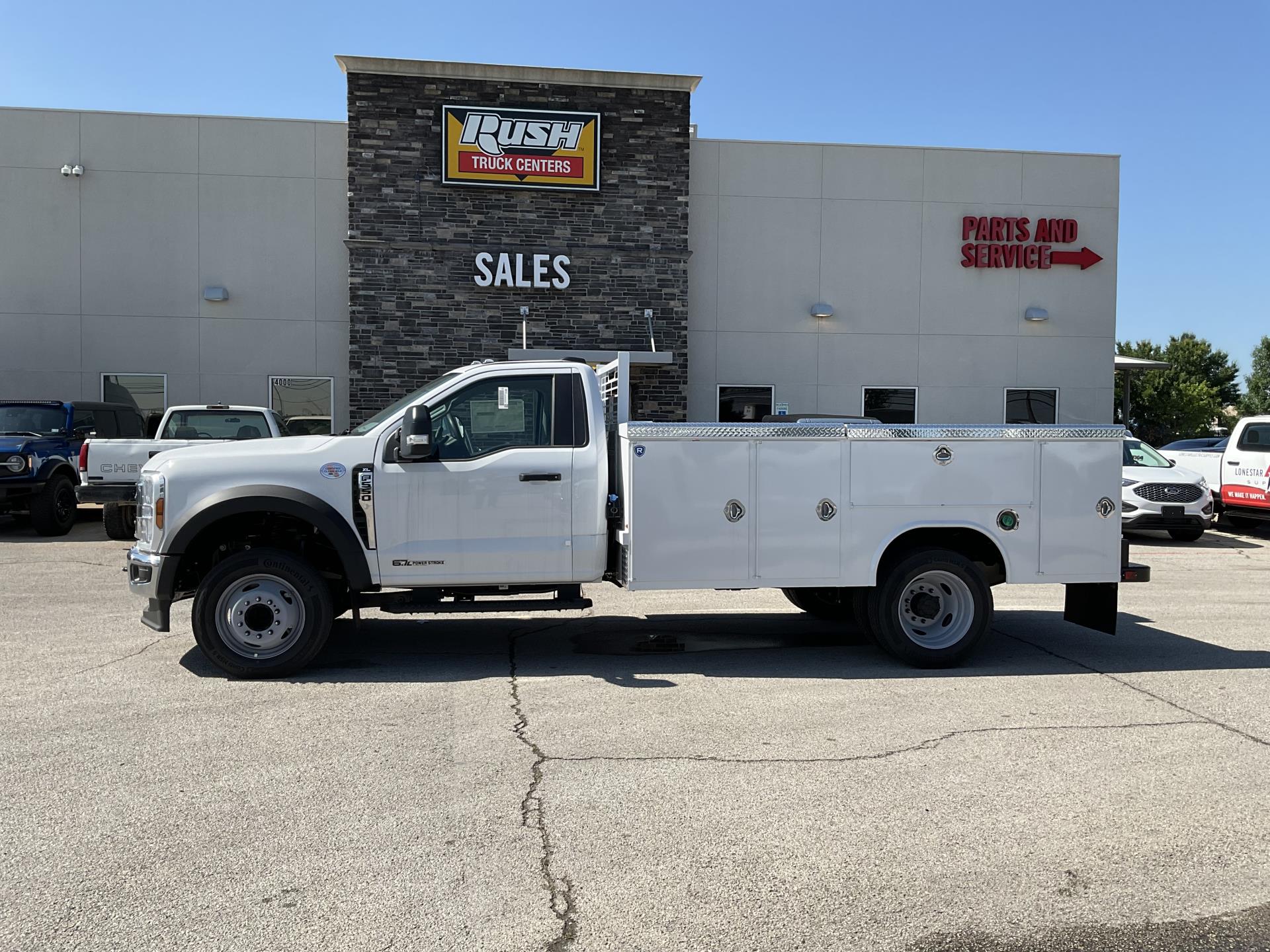 New 2024 Ford F-550 XL Regular Cab 4x2, 11' Royal Truck Body Service Body Service Truck for sale #1734404 - photo 3