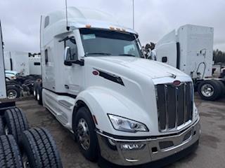 2025 Peterbilt 579-3