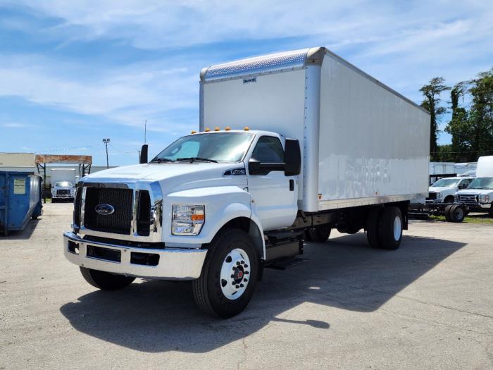 2024 Ford F-750-1