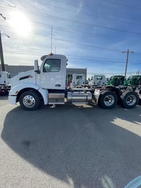 2024 Peterbilt 579-2