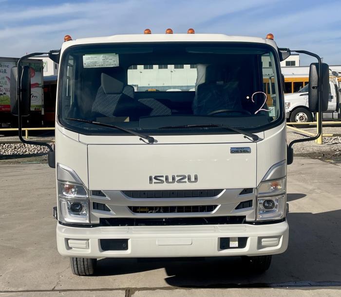 2024 Isuzu NRR-2