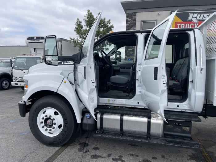 2024 Ford F-650-12