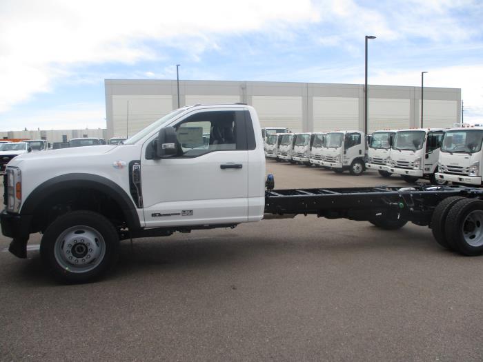 2024 Ford F-550-2