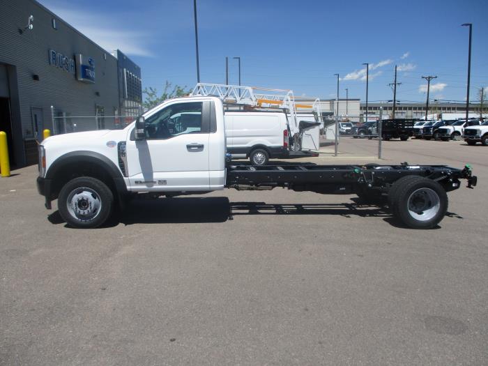 2024 Ford F-550-2