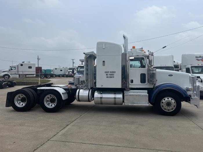 2016 Peterbilt 367-11