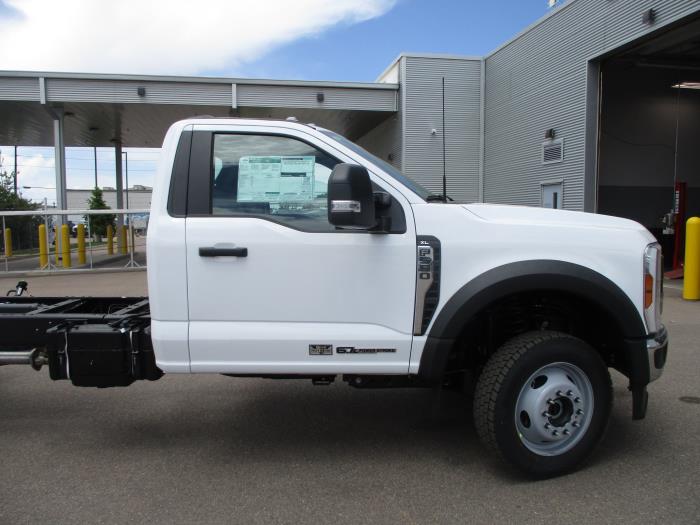 2024 Ford F-550-3