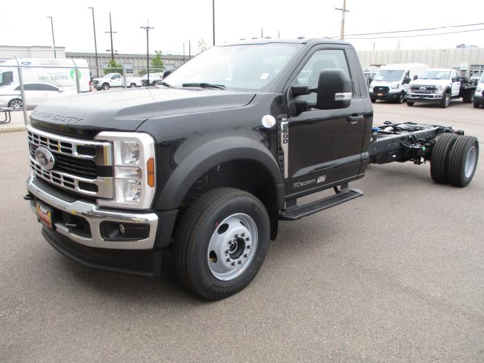 2024 Ford F-600-1