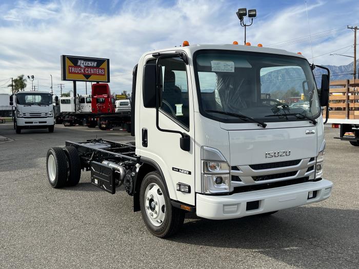 2024 Isuzu NRR-2