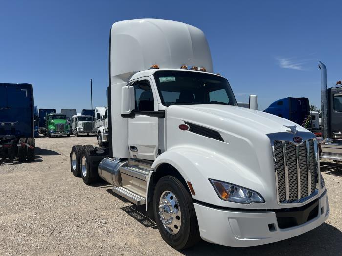 2025 Peterbilt 579-3