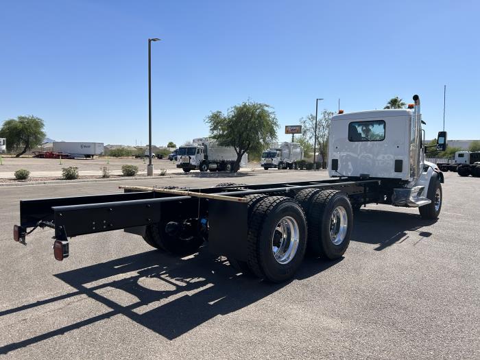 2025 Peterbilt 548-6