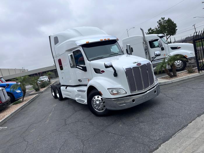 2020 Peterbilt 579-3