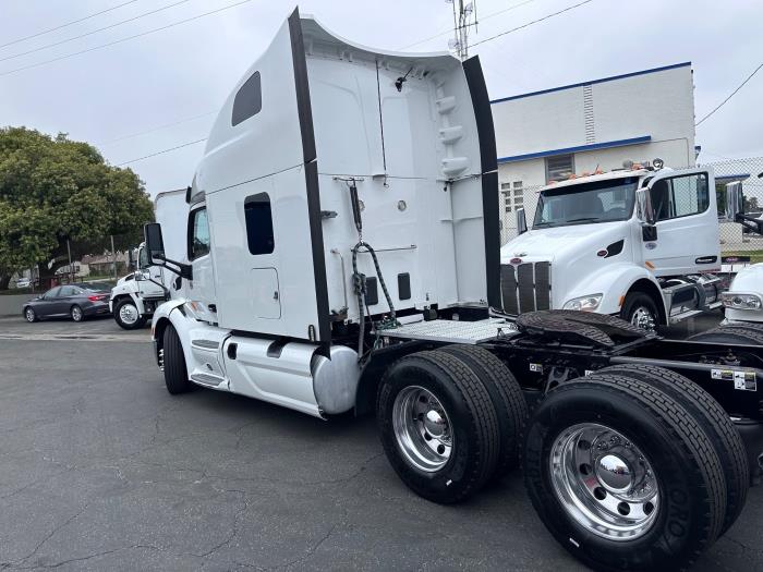 2020 Peterbilt 579-6