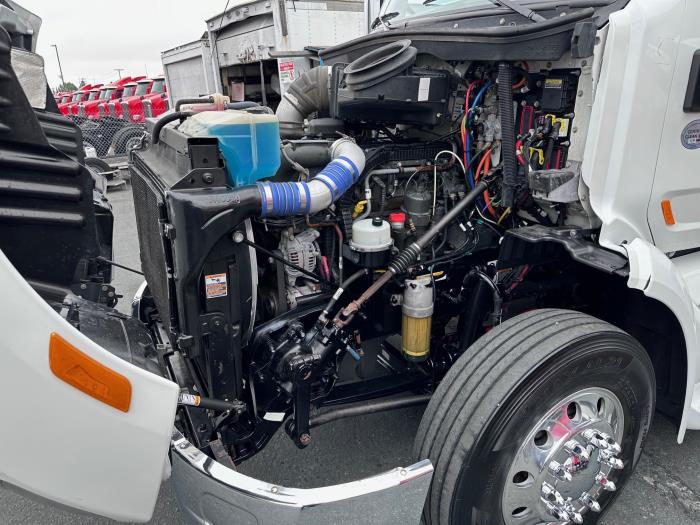 2020 Peterbilt 579-11